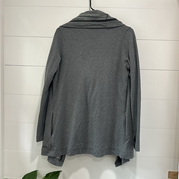 Lululemon Savasana Wrap Gray Jacket in Coal Open Sweater Gray Strata Stripe 6 - Picture 8 of 11